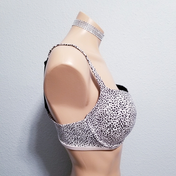 Victoria's Secret Body by Victoria push up bra 34D - Picture 2 of 4